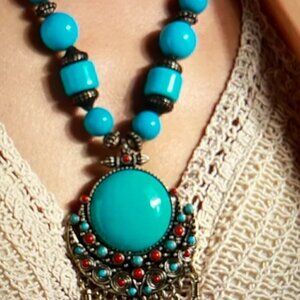 Vintage Inspired Style Geometric Turquoise Chunky Pendant Necklace